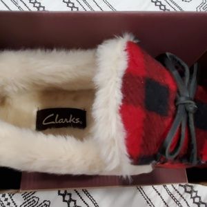 clarks plaid slippers
